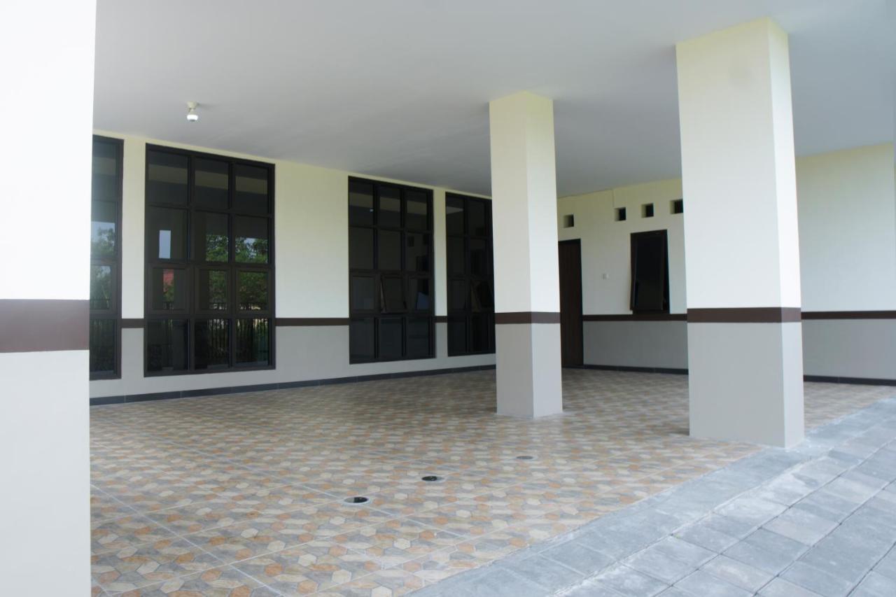 Ostello Kost Eksklusif Teduh Yogyakarta Esterno foto